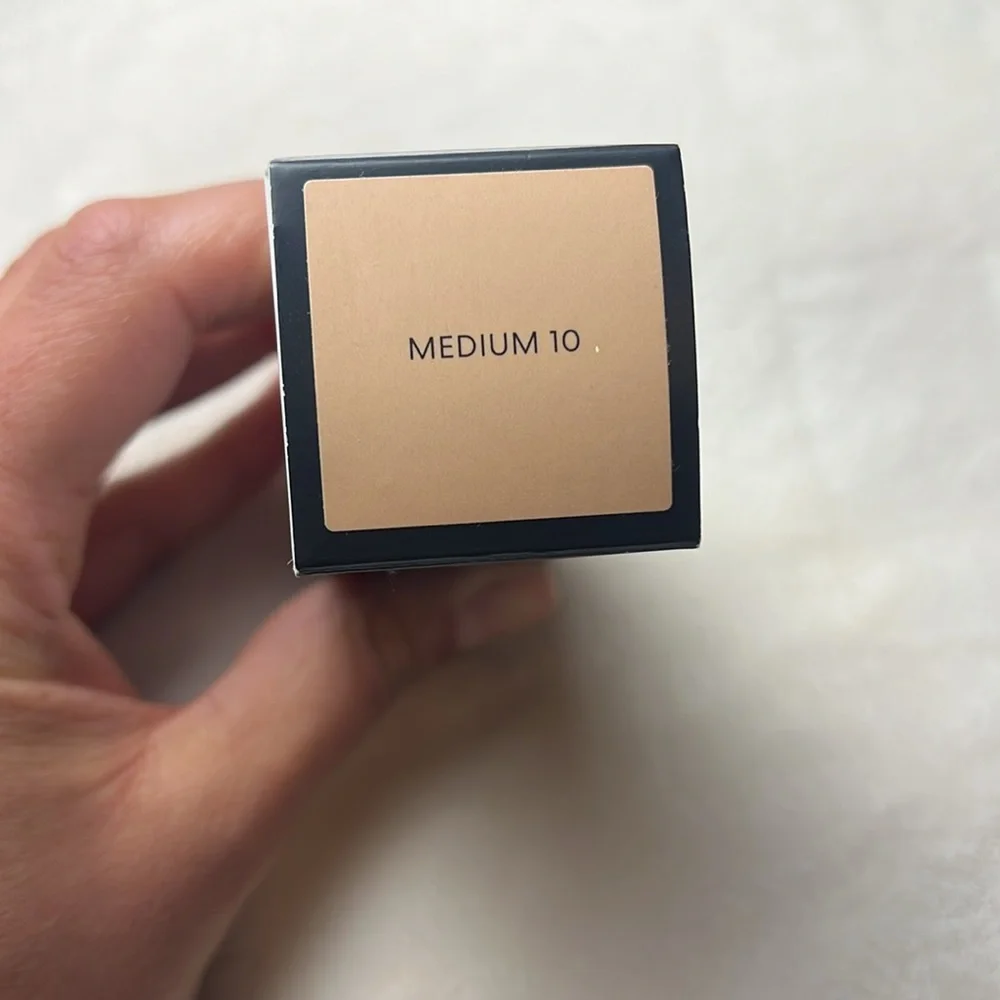 ORIGINAL LIQUID MINERAL FOUNDATION BROAD SPECTRUM SPF 20